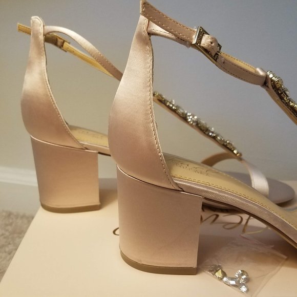 Jewel Badgley Mischka Gretchen Crystal Sandal 9.5 - Picture 7 of 9